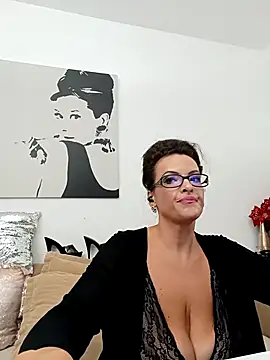 RebeccaNoble online show from October 5, 11:41 am