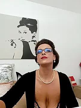 RebeccaNoble online show from October 6, 10:12 am