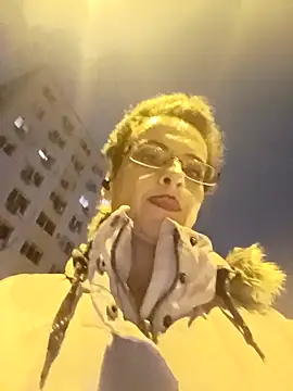 RebeccaNoble online show from March 22, 8:12 pm