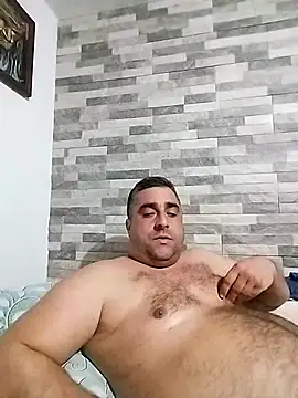 ADRIAN ADI40 online show from March 3, 6:03 pm