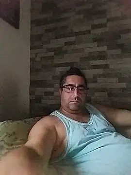 ADRIAN ADI40 online show from May 17, 4:10 am