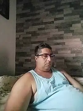 ADRIAN ADI40 online show from May 19, 3:57 am