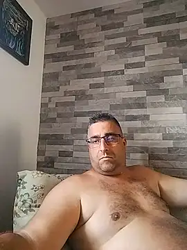 ADRIAN ADI40 online show from May 20, 12:11 pm