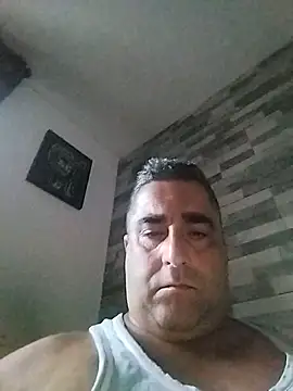 ADRIAN ADI40 online show from May 28, 3:37 am