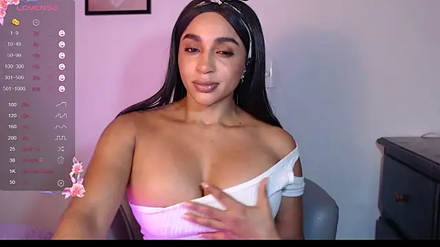 Snapshot of destinne_mill_ chatting on May 21, 11:17 am destinne mill online show from May 21, 11:17 am
