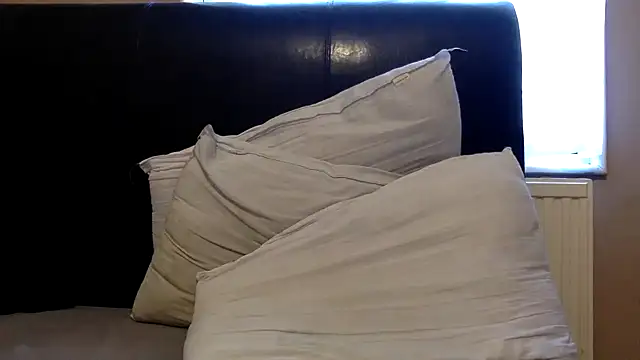 Snapshot of blacksexybeauty31 chatting on March 4, 1:17 pm blacksexybeauty31 online show from March 4, 1:17 pm