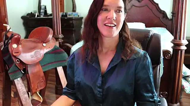 thornburyrose online show from December 3, 7:23 pm