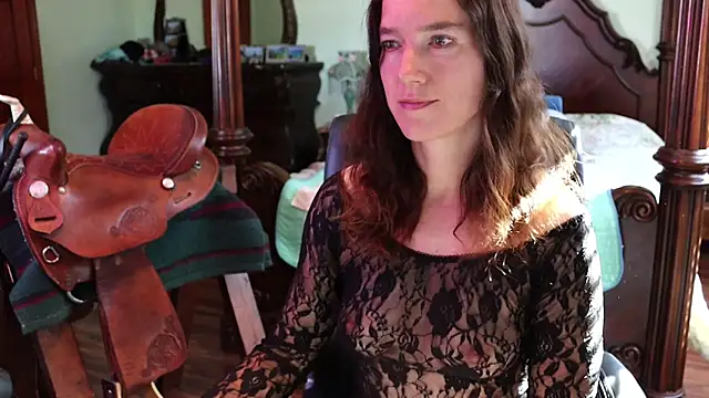 thornburyrose online show from March 1, 8:11 pm