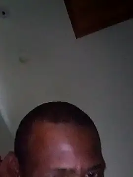 Snapshot of Maculine_Stayr chatting on February 15, 3:42 pm Maculine Stayr online show from February 15, 3:42 pm