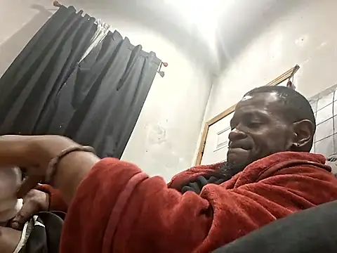 Snapshot of Maculine_Stayr chatting on March 1, 11:45 am Maculine Stayr online show from March 1, 11:45 am