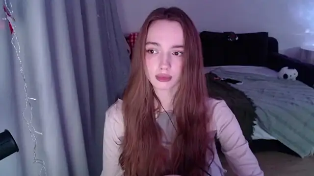 Weeissy online show from February 1, 5:26 pm