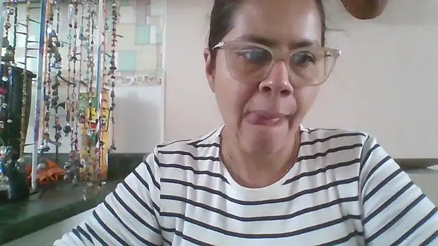 Snapshot of Sara_Brandon chatting on March 1, 2:30 pm Sara Brandon online show from March 1, 2:30 pm