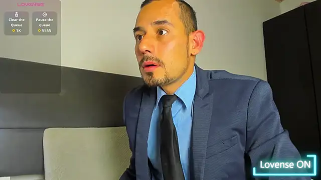 Snapshot of jhonyalzate2 chatting on February 6, 3:00 am jhonyalzate2 online show from February 6, 3:00 am