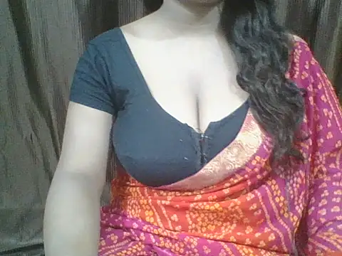 Snapshot of Mahi_love21 chatting on October 15, 7:36 pm Mahi love21 online show from October 15, 7:36 pm