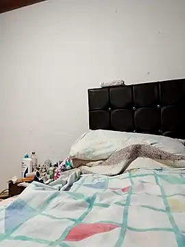 Vicky Rosse online show from April 11, 5:17 pm