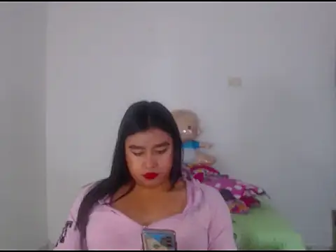 Snapshot of katrinawillff chatting on April 23, 3:14 pm katrinawillff online show from April 23, 3:14 pm