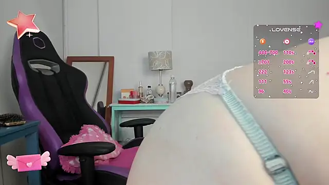 Snapshot of 1Sweetnina chatting on January 14, 11:05 pm 1Sweetnina online show from January 14, 11:05 pm