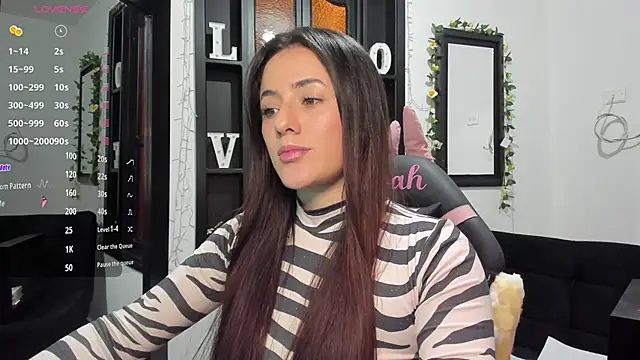 Snapshot of NoahWilliams_ chatting on December 2, 7:16 pm NoahWilliams online show from December 2, 7:16 pm