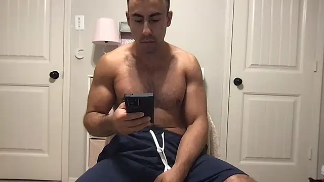 Snapshot of BigGuyMuscle chatting on July 13, 12:02 am BigGuyMuscle online show from July 13, 12:02 am