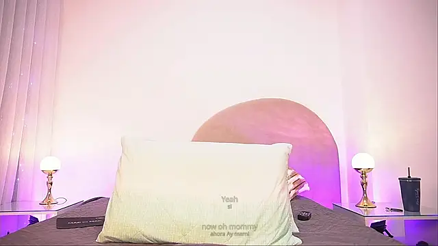 alexaa walker online show from November 24, 12:05 pm