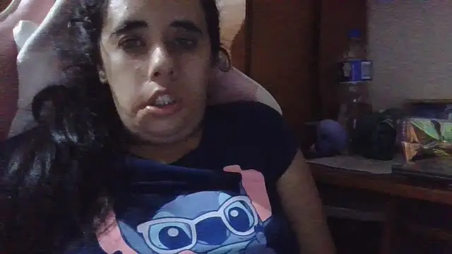 Snapshot of annarose19 chatting on April 21, 1:42 am annarose19 online show from April 21, 1:42 am