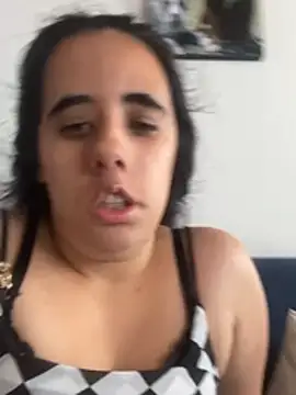 Snapshot of annarose19 chatting on May 21, 3:41 pm annarose19 online show from May 21, 3:41 pm