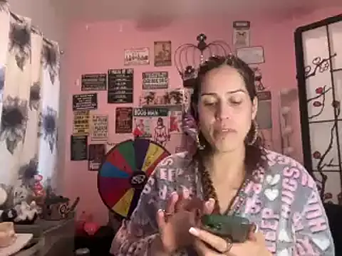 latinacubana online show from January 22, 10:26 pm