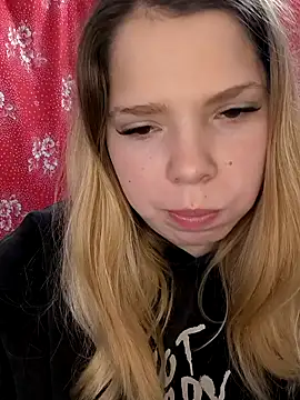 Zuli Kiska online show from November 14, 12:04 pm