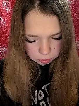 Zuli Kiska online show from February 18, 10:06 pm