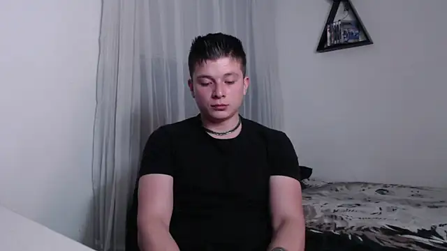 Snapshot of MathewCollin chatting on January 15, 3:00 am MathewCollin online show from January 15, 3:00 am