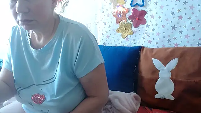 QueenLana online show from March 5, 7:59 am