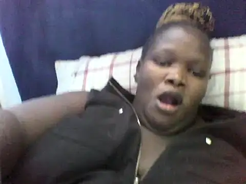 Snapshot of Rio_sky chatting on January 24, 9:28 am Rio sky online show from January 24, 9:28 am