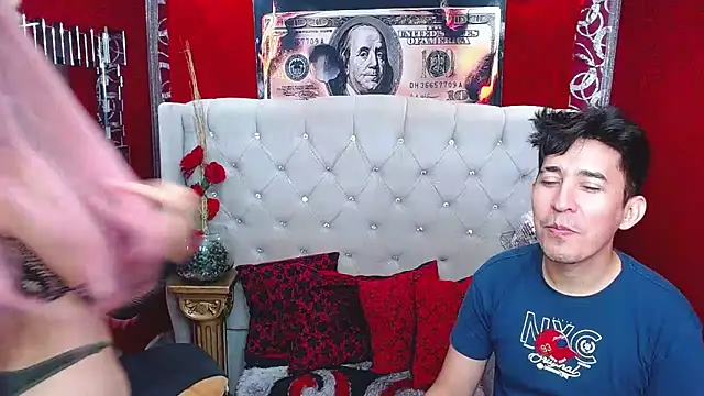 Snapshot of shannentrans chatting on December 12, 12:16 am shannentrans online show from December 12, 12:16 am