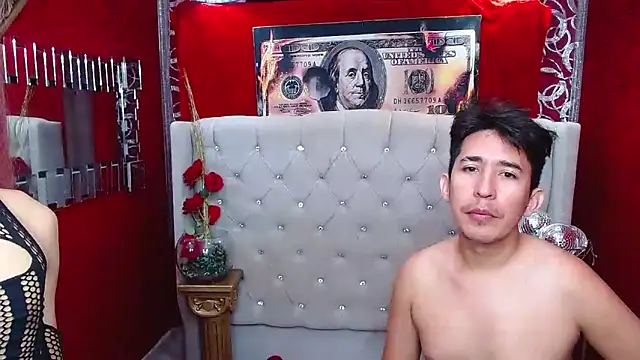 Snapshot of shannentrans chatting on December 15, 12:07 am shannentrans online show from December 15, 12:07 am