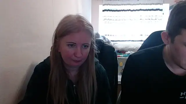 PeterAndJen online show from March 22, 6:33 pm