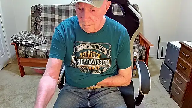 jimmy d47 online show from April 18, 7:40 pm