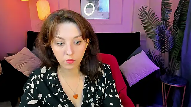 Snapshot of MargaretFatal chatting on June 29, 5:46 am MargaretFatal online show from June 29, 5:46 am