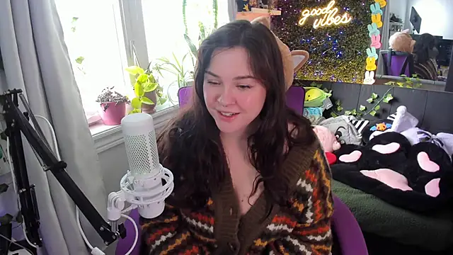 JennKenobi online show from March 27, 2:06 pm