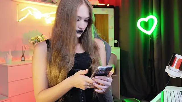 MrsTenderBeast online show from October 10, 5:01 pm