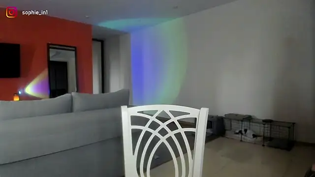  in yan online show from April 13, 6:19 am