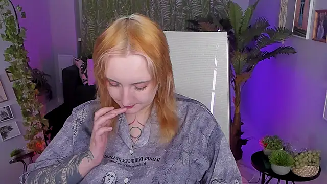 AsheLucker online show from May 7, 2:28 am