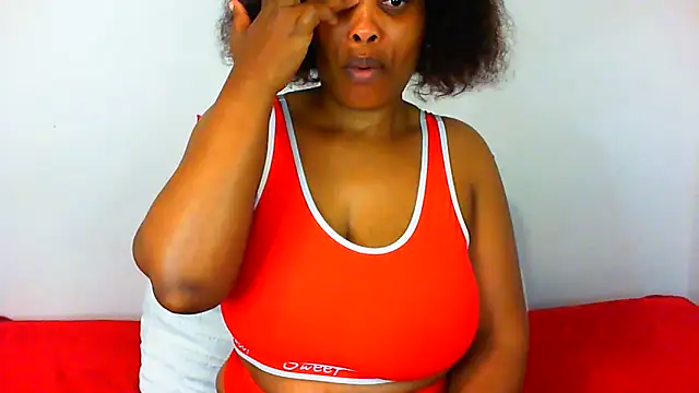 Snapshot of NAUGHTIECURVY chatting on June 17, 6:38 am NAUGHTIECURVY online show from June 17, 6:38 am