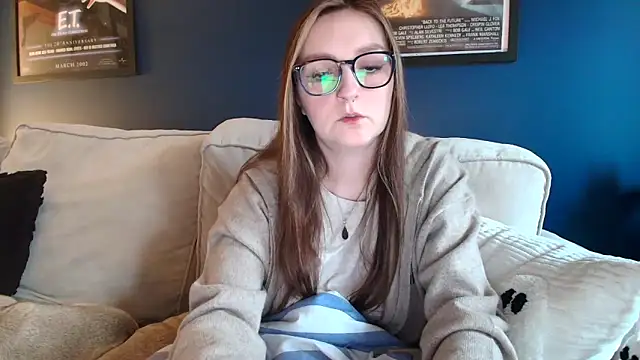 short sweetpea online show from November 18, 3:16 pm