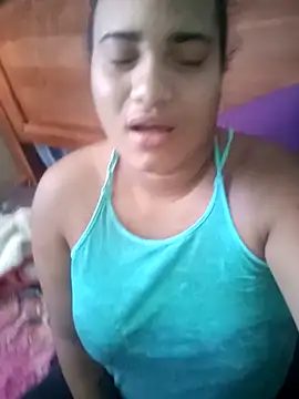 Hilarybunnyy online show from February 20, 8:36 pm