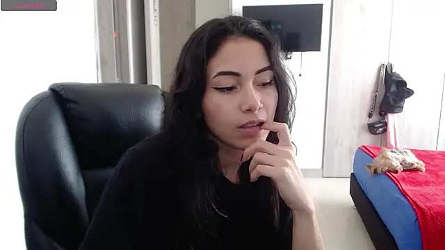 numberfav8 online show from December 20, 6:45 pm