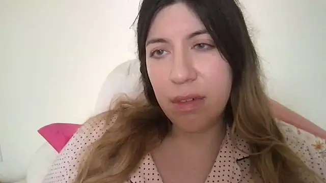 Snapshot of HYPHYtype chatting on February 24, 10:58 pm HYPHYtype online show from February 24, 10:58 pm