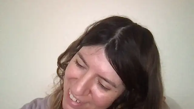 Snapshot of HYPHYtype chatting on March 1, 5:38 pm HYPHYtype online show from March 1, 5:38 pm