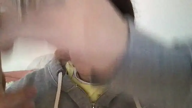 Snapshot of HYPHYtype chatting on March 3, 7:17 pm HYPHYtype online show from March 3, 7:17 pm