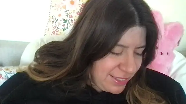 Snapshot of HYPHYtype chatting on September 20, 5:47 pm HYPHYtype online show from September 20, 5:47 pm