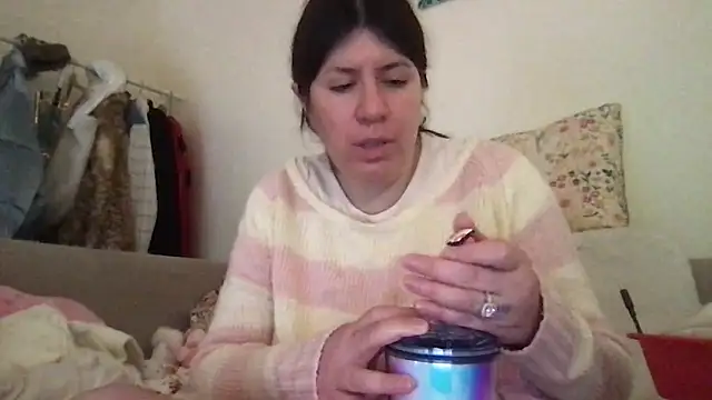 Snapshot of HYPHYtype chatting on November 17, 9:31 pm HYPHYtype online show from November 17, 9:31 pm